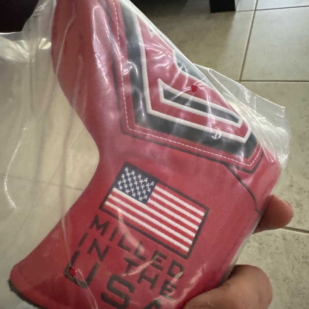 Bettinardi blade putter head cover new